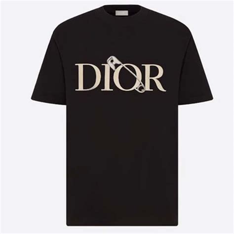 dior clothes 2017|dior t shirt men's price.